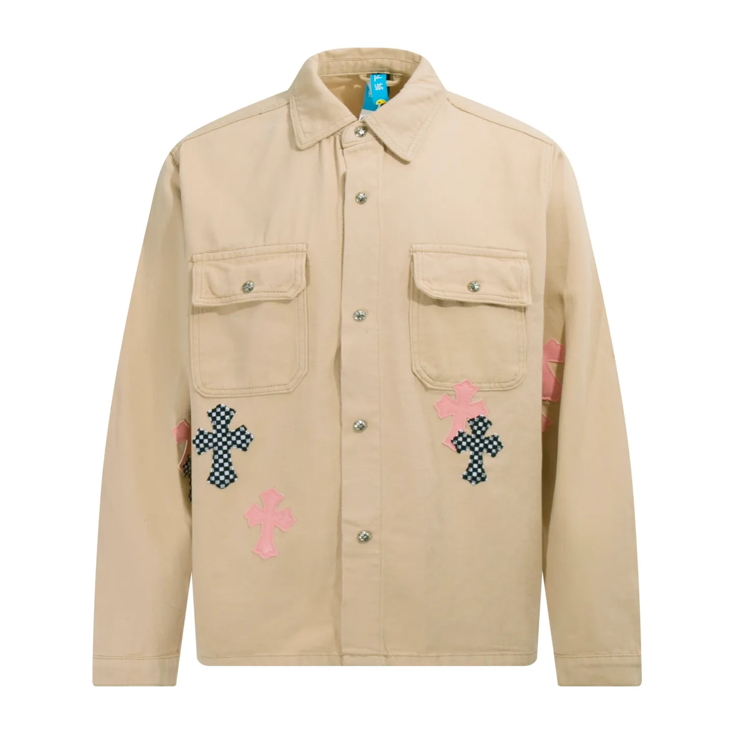 P260 Style No.: H884 Crow Heart & 𝐂𝐡𝐫𝐨𝐦𝐞 𝐇𝐞𝐚𝐫𝐭 CH Cherry Blossom Pink Checkerboard Leather Jacket* Crow Heart is a representative shirt jacket, loved by many celebrities, such as Yu Shuxin and Angelababy have picked it up. The main body fabric in khaki has a great texture, is strong and stylish. The pink cross-shaped patchwork leather is so eye-catching, and it is also embellished with checkerboard elements. It directly brings out the sweet and cool style, and the design is overwhelming. The hardware buttons are exquisite and durable, and the Crow heart logo on them is full of details, highlighting high-end quality. No matter whether it’s a boy or a girl, it looks great on you! Color: Khaki Size: 46-48-50-52